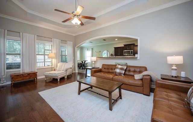 813 Silverhill Dr, Murfreesboro, TN 37129