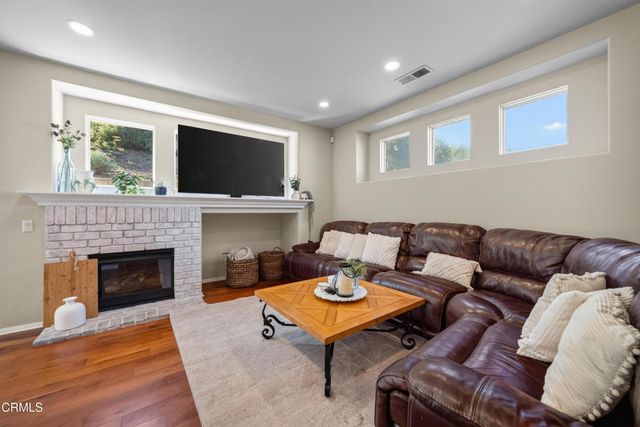3889 Angeline Street, Thousand Oaks, CA 91320