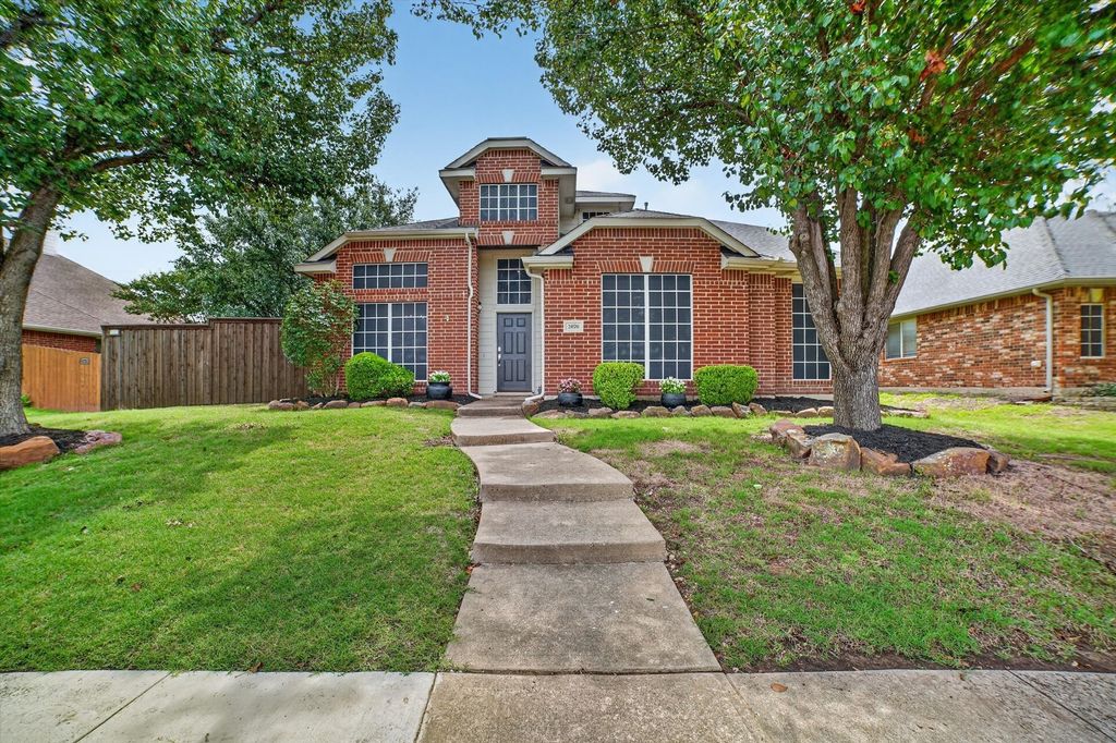 2070 Danbury Drive, Rockwall, TX 75032