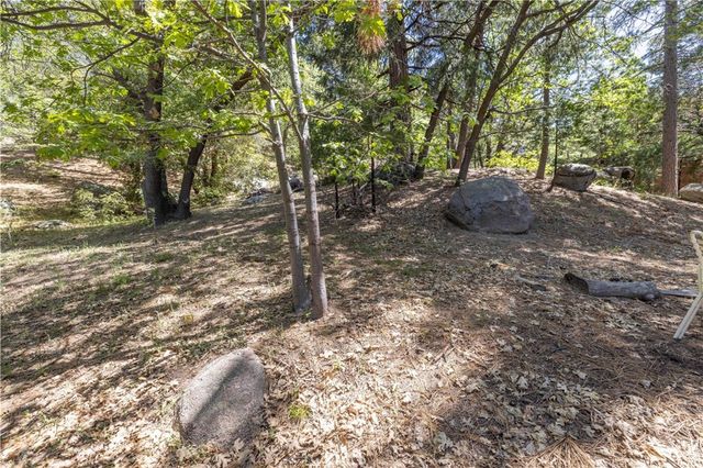 32232 Fern, Running Springs, CA 92382