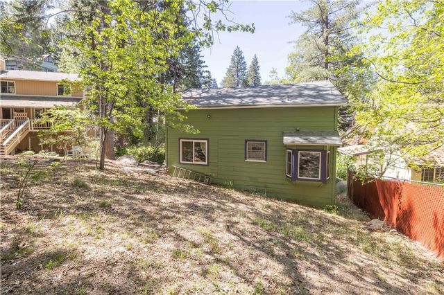 32232 Fern, Running Springs, CA 92382