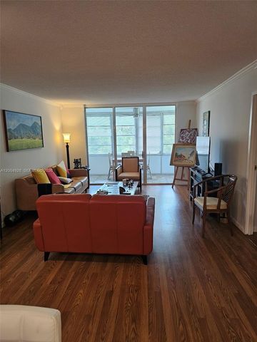 2998 NW 48th Ter 432, Lauderdale Lakes, FL 33313