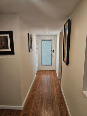 2998 NW 48th Ter 432, Lauderdale Lakes, FL 33313