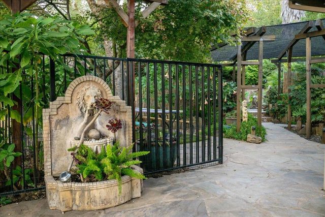 10135 Vista Point Loop, Penn Valley, CA 95946