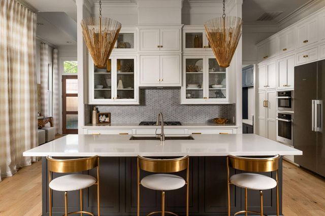 6014 Inwood Drive, Houston, TX 77057