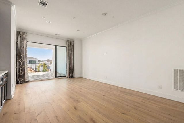 6014 Inwood Drive, Houston, TX 77057