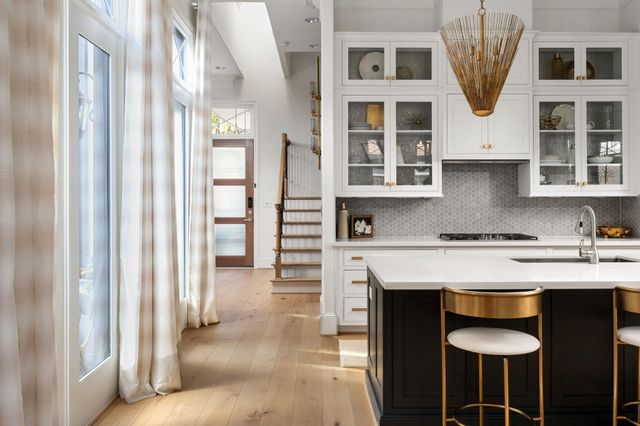 6014 Inwood Drive, Houston, TX 77057