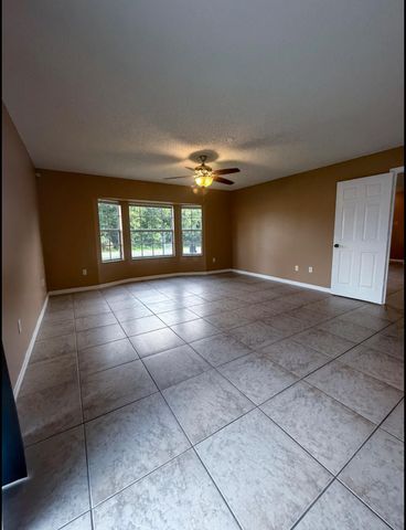 592 SW Lovell Terrace, Port St. Lucie, Port St Lucie, FL 34953