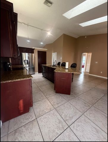592 SW Lovell Terrace, Port St. Lucie, Port St Lucie, FL 34953