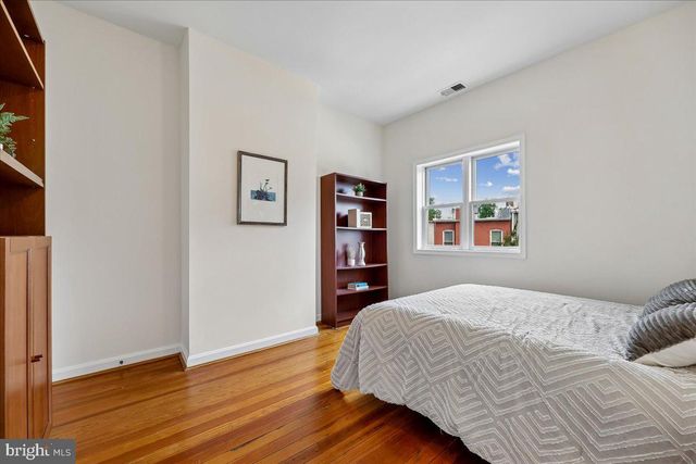 126 E ST SE, Washington, DC 20003