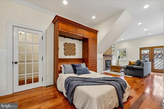 126 E ST SE, Washington, DC 20003