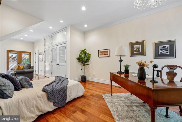 126 E ST SE, Washington, DC 20003