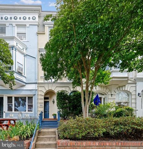 126 E ST SE, Washington, DC 20003