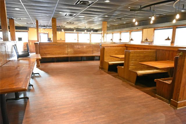 3939 1st Avenue SE, Cedar Rapids, IA 52402