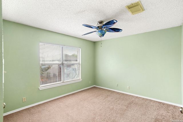5011 KENTON TRCE, San Antonio, TX 78240