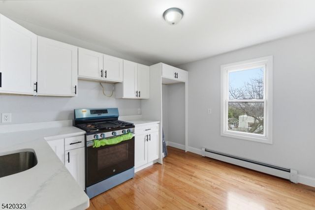 21 Overpeck Ave, Ridgefield Park Village, NJ 07660