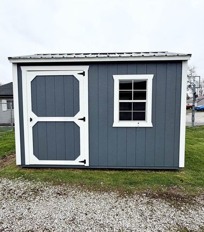 951 W BARNER Street, Frankfort, IN 46041