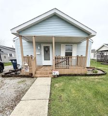951 W BARNER Street, Frankfort, IN 46041