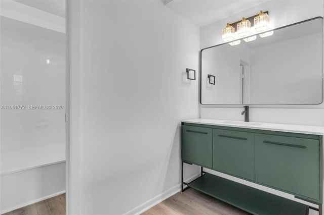 8811 SW 130th Pl 204, Miami, FL 33186