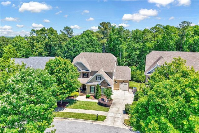 121 Synandra Lane, Holly Springs, NC 27540