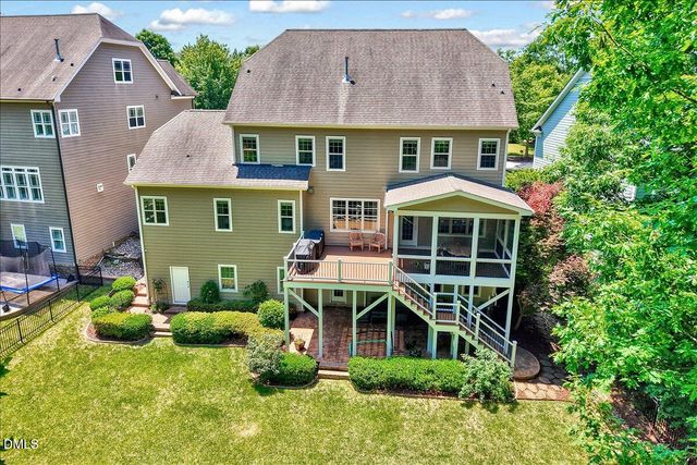 121 Synandra Lane, Holly Springs, NC 27540
