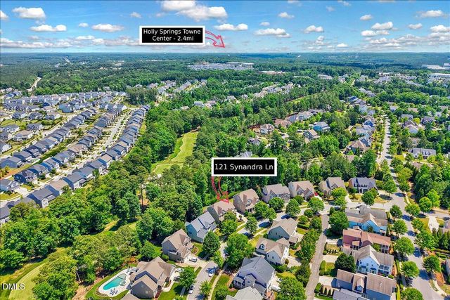 121 Synandra Lane, Holly Springs, NC 27540