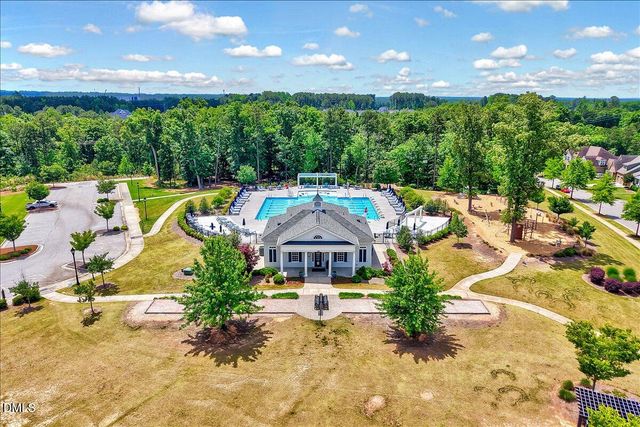 121 Synandra Lane, Holly Springs, NC 27540