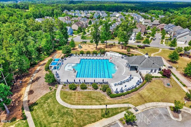 121 Synandra Lane, Holly Springs, NC 27540