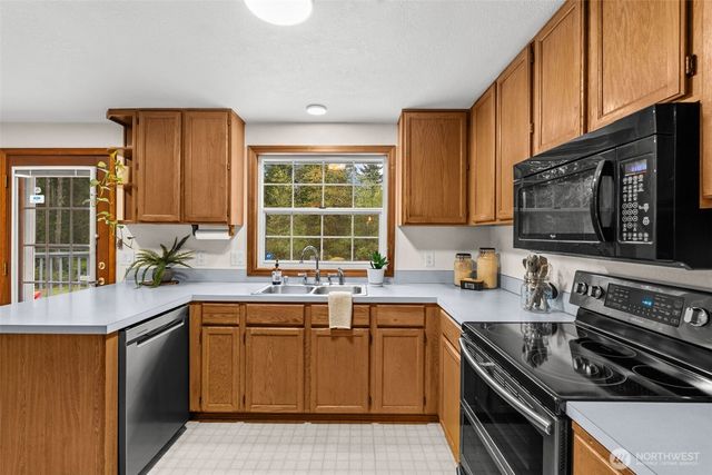 6620 N Van Decar Road SE, Port Orchard, WA 98367