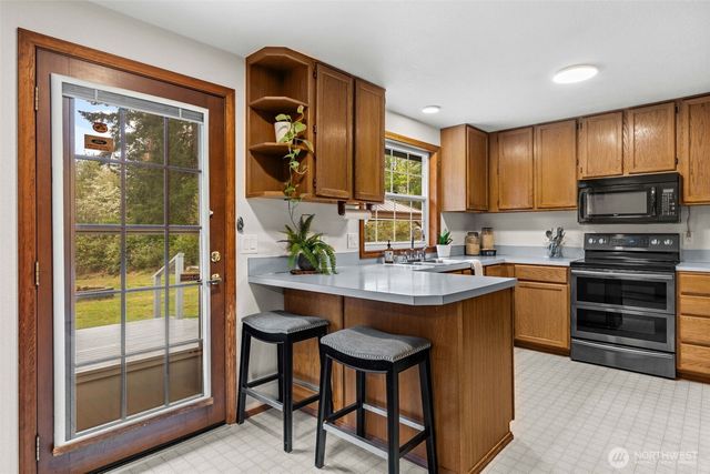 6620 N Van Decar Road SE, Port Orchard, WA 98367