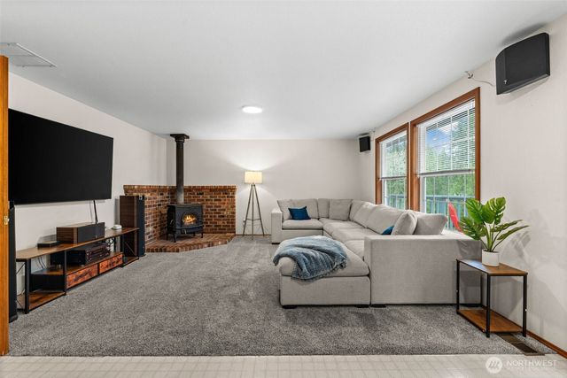 6620 N Van Decar Road SE, Port Orchard, WA 98367