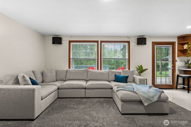 6620 N Van Decar Road SE, Port Orchard, WA 98367