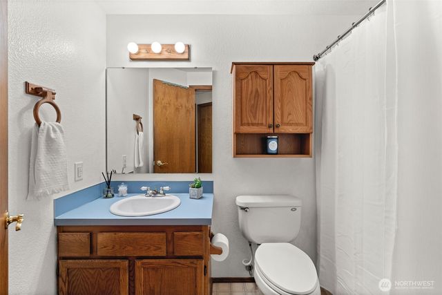 6620 N Van Decar Road SE, Port Orchard, WA 98367