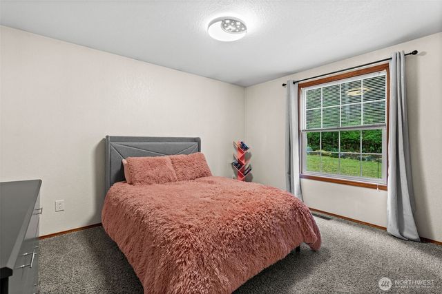 6620 N Van Decar Road SE, Port Orchard, WA 98367