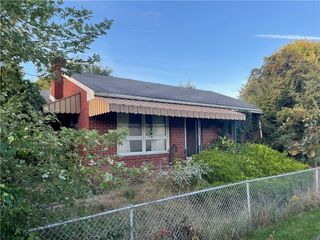 38 3rd St, Scottdale, PA 15683