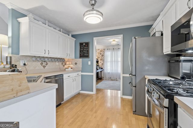 514 Bradford Park Ct, Loganville, GA 30052