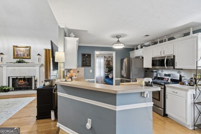 514 Bradford Park Ct, Loganville, GA 30052