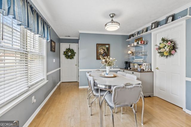 514 Bradford Park Ct, Loganville, GA 30052