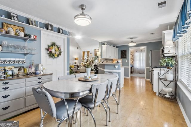 514 Bradford Park Ct, Loganville, GA 30052