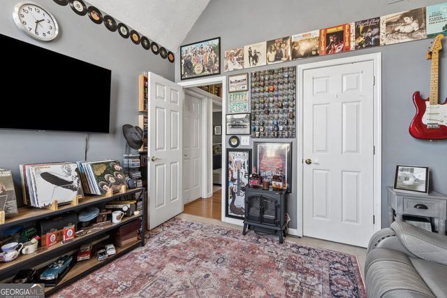 514 Bradford Park Ct, Loganville, GA 30052