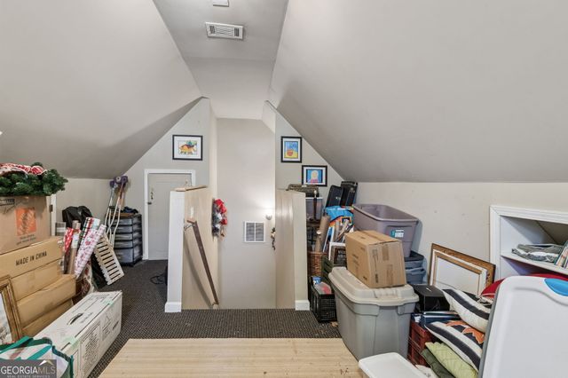 514 Bradford Park Ct, Loganville, GA 30052