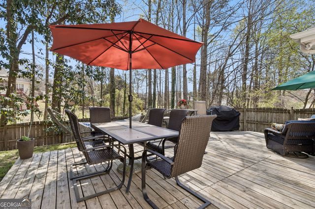 514 Bradford Park Ct, Loganville, GA 30052