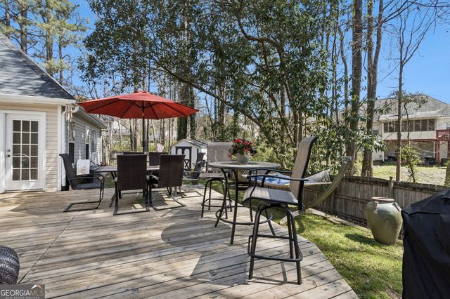 514 Bradford Park Ct, Loganville, GA 30052