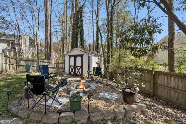 514 Bradford Park Ct, Loganville, GA 30052