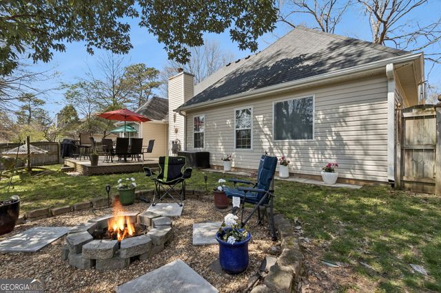 514 Bradford Park Ct, Loganville, GA 30052