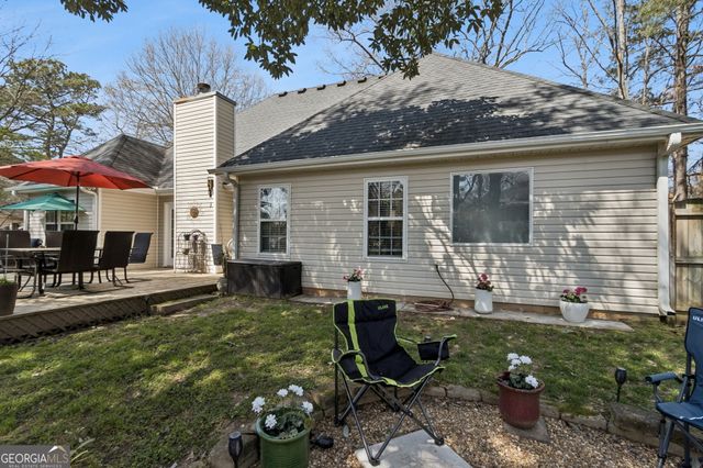 514 Bradford Park Ct, Loganville, GA 30052