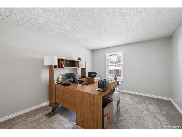 2711 S Oakland Cir E, Aurora, CO 80014