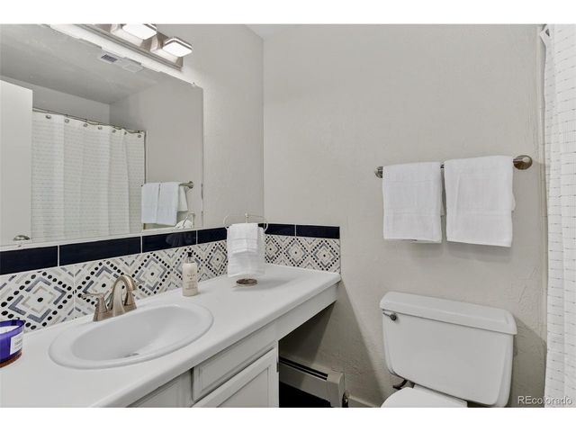2800 Kalmia Ave A325, Boulder, CO 80301