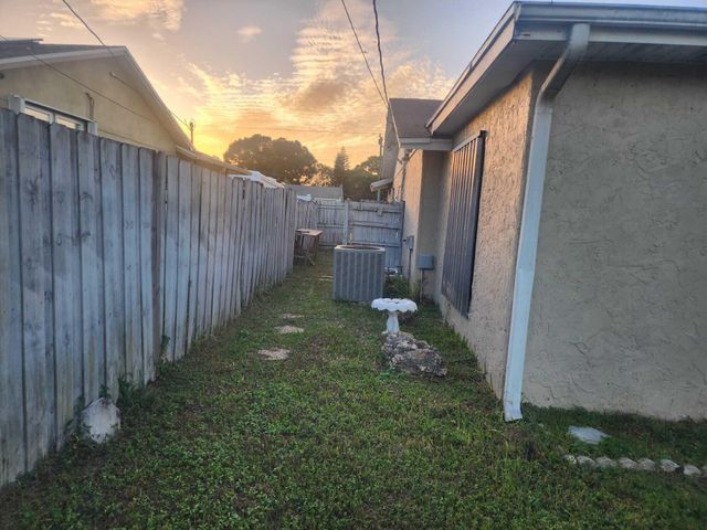 1197 SW Heather Street, Port St Lucie, FL 34953