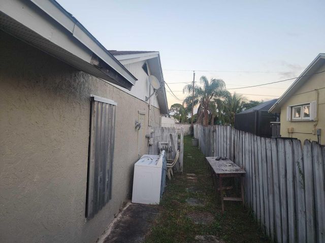 1197 SW Heather Street, Port St Lucie, FL 34953
